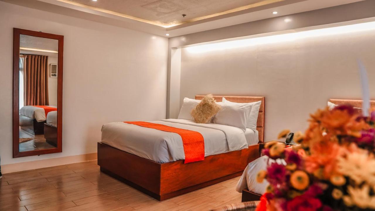 Aya Hotel & Residences Clarin (Misamis Occidental) Exterior foto